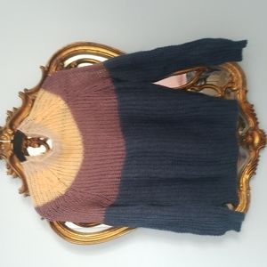 Colorblocked sweater
